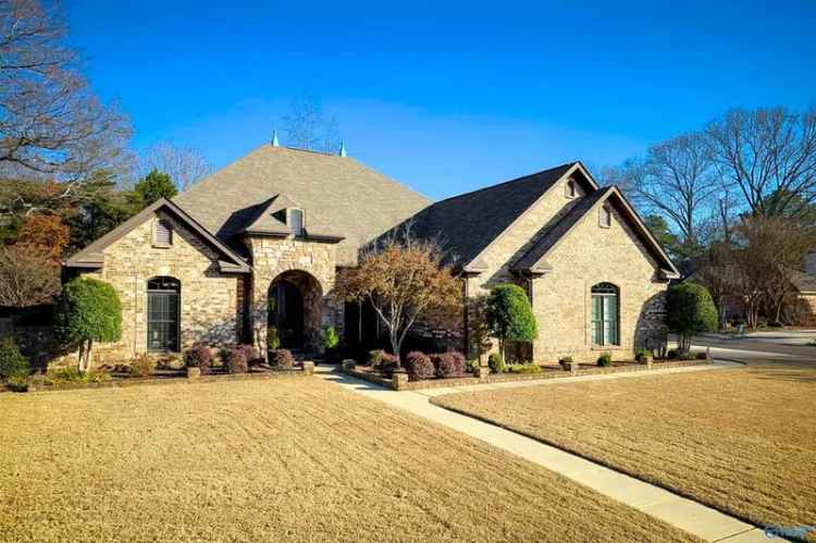 Single-family house For Sale in 4310, Topaz Circle, Decatur, Alabama