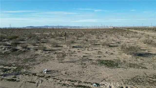 Land For Sale in Phelan, California