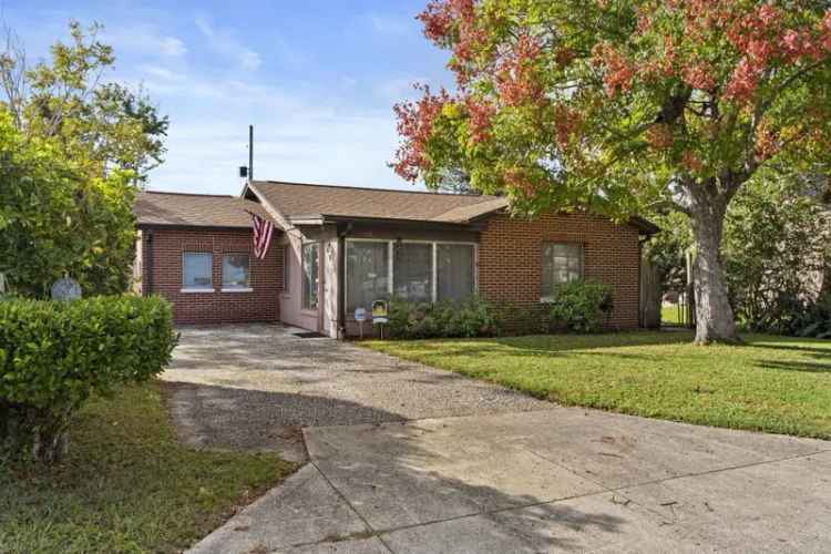 Single-family house For Sale in Orlando, Florida