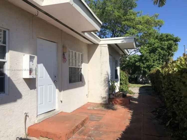 Multi-family house For Sale in 928, North Victoria Park Road, Fort Lauderdale, Florida