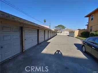 Single-family house For Sale in Los Angeles, California