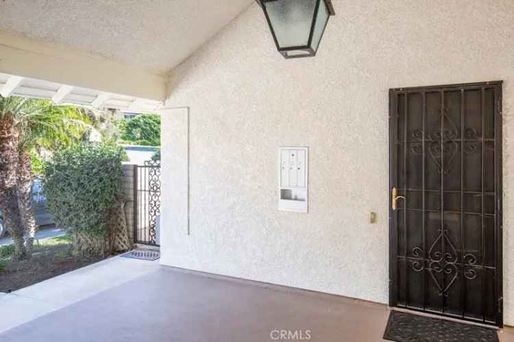 Condo For Sale in 5358, Algarrobo, Laguna Woods, California