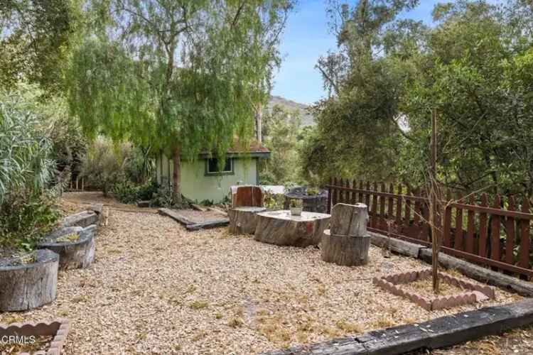 Single-family house For Sale in 20070, Observation Drive, Topanga, California