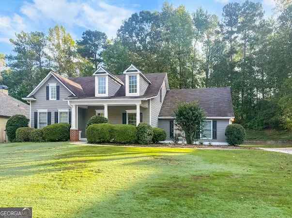 Single-family house For Sale in 140, Lake Forest Drive, Newnan, Georgia