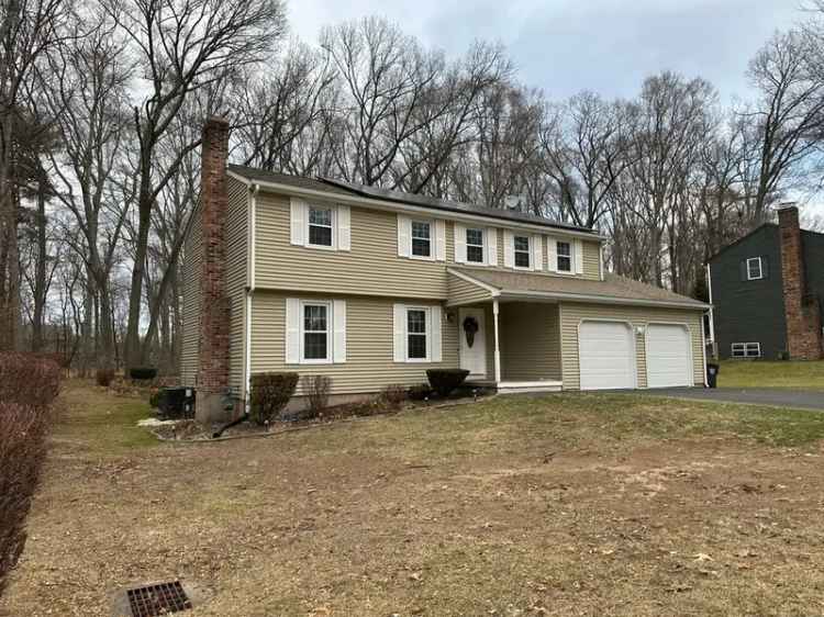 Single-family house For Sale in 21, Quarry Brook Drive, South Windsor, Connecticut