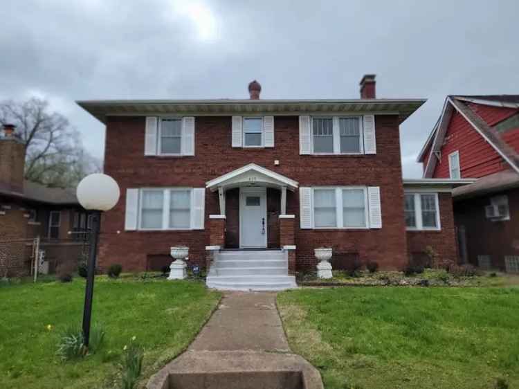 Single-family house For Sale in 639, Johnson Street, Gary, Indiana