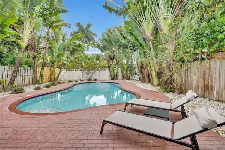 Single-family house For Sale in Hollywood, Florida