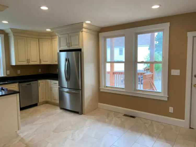 2 Bedroom Apartment Near Malden Center Updated Eat in Kitchen Parking Laundry