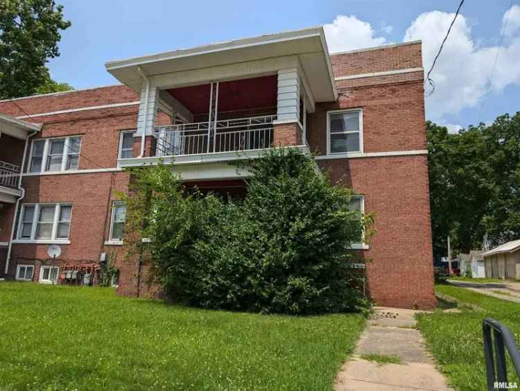 Multi-family house For Sale in 417, West Columbia Terrace, Peoria, Illinois