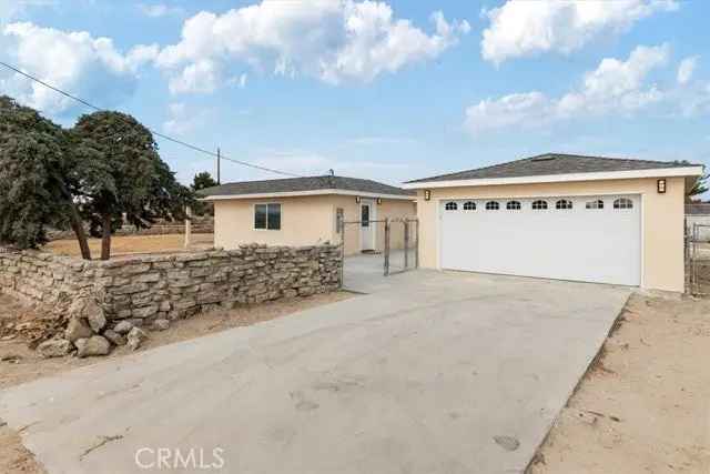 Single-family house For Sale in Rosamond, California