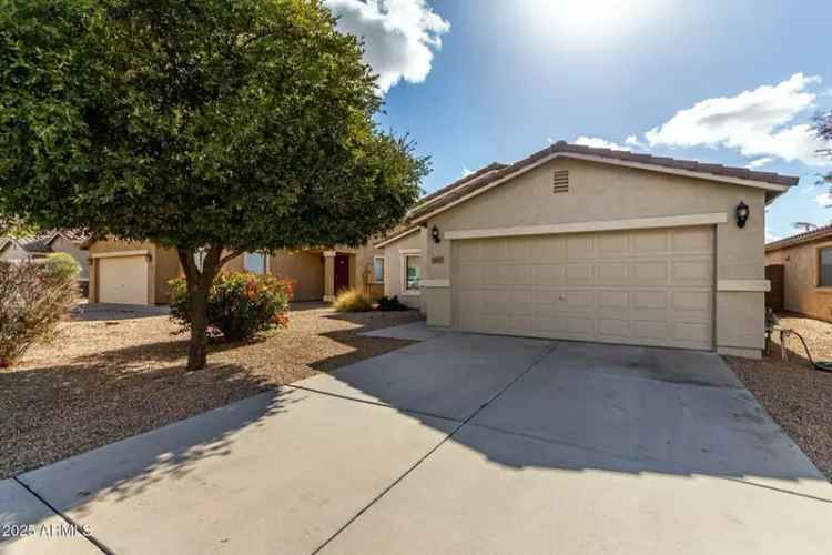 Single-family house For Sale in 1615, East Maddison Circle, San Tan Valley, Arizona