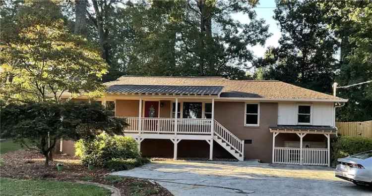 Single-family house For Sale in 810, Powder Springs Street Southeast, Smyrna, Georgia