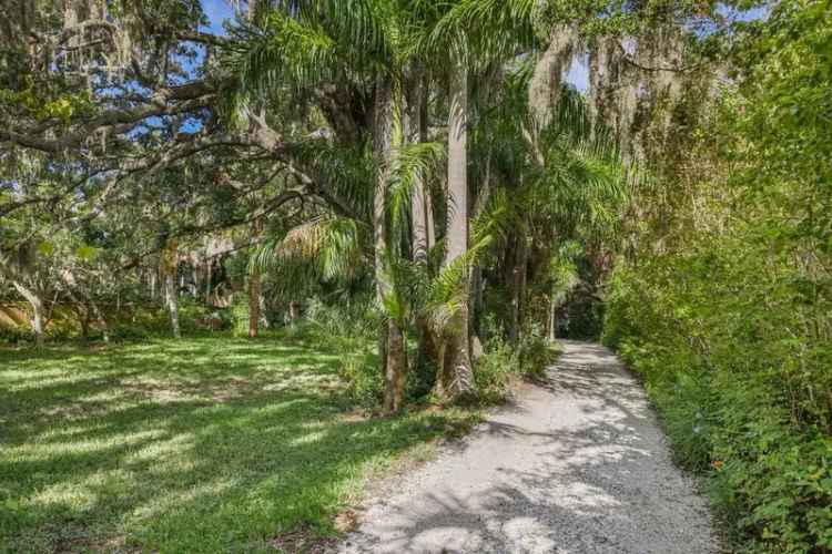 Single-family house For Sale in 3301, Bay Shore Road, Sarasota, Florida