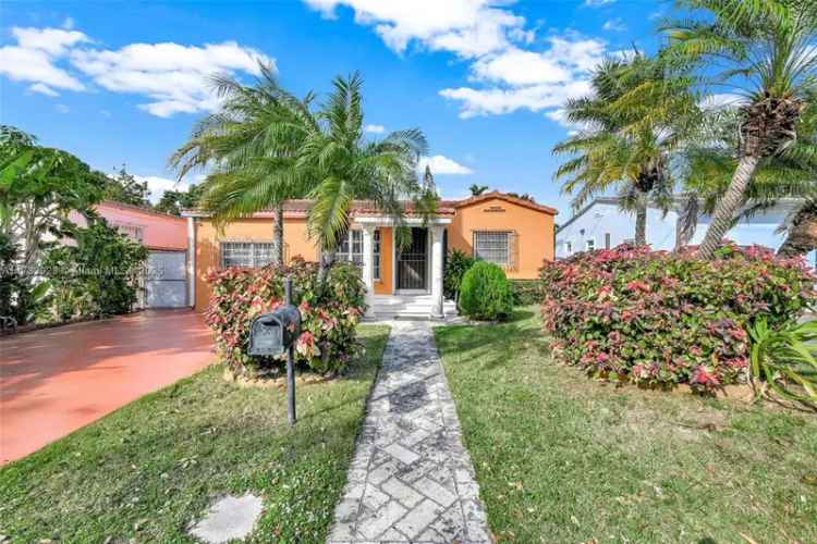 Single-family house For Sale in 3029, Southwest 16th Street, Miami, Florida