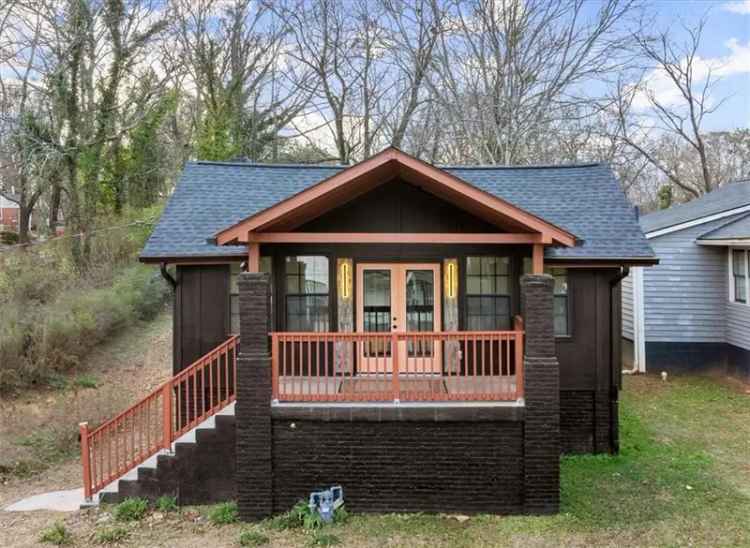 Single-family house For Sale in 2049, Meador Avenue Southeast, Atlanta, Georgia