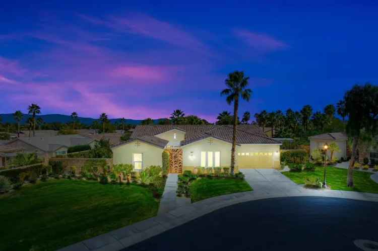 Single-family house For Sale in 81207, Santa Rosa Court, La Quinta, California