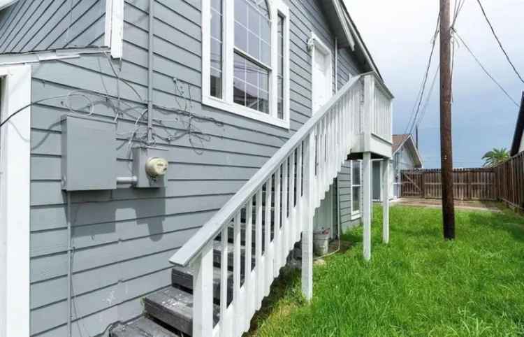 Multi-family house For Rent in 2809, Market Street, Baytown, Texas