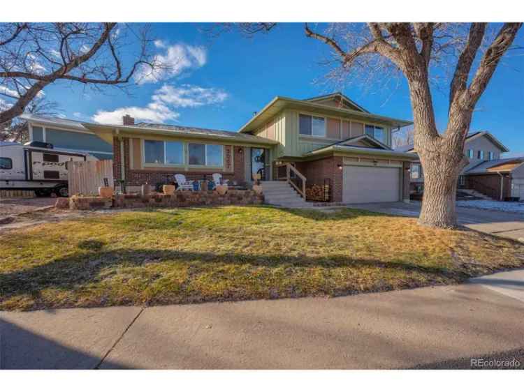 Single-family house For Sale in 3067, South Pitkin Way, Aurora, Colorado