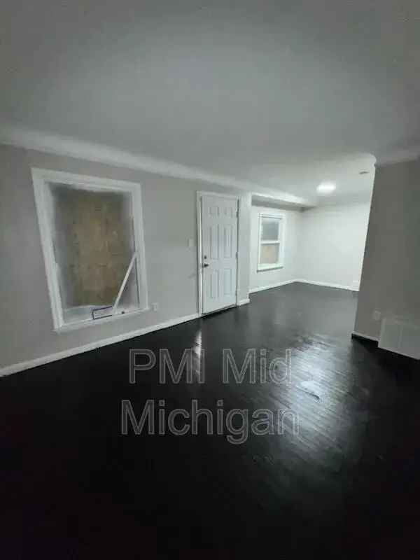 3 Bedroom 1 Bath House for Rent in Detroit