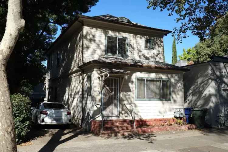 Multi-family house For Sale in Sacramento, California