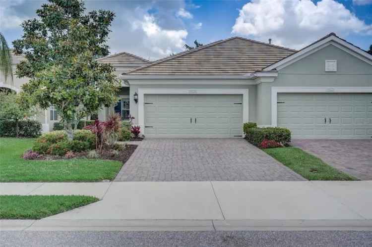 Single-family house For Sale in 4826, Maymont Park Circle, Bradenton, Florida