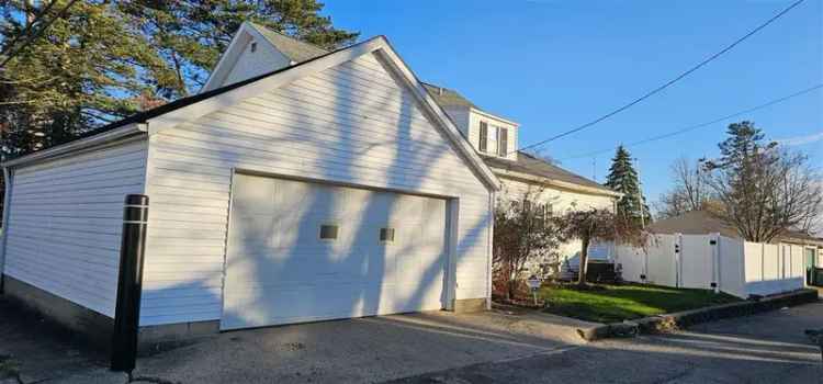 Single-family house For Sale in 14, Southwest 3rd Street, Richmond, Indiana