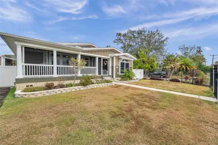 Single-family house For Sale in 2715, 9th Avenue North, Saint Petersburg, Florida