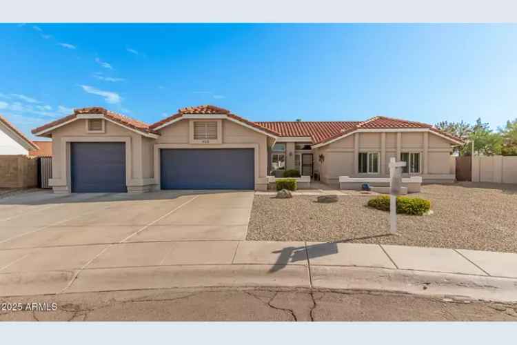 Single-family house For Sale in 905, East Knight Lane, Tempe, Arizona