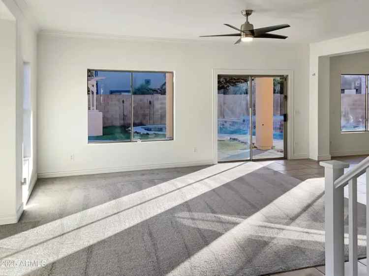 Single-family house For Sale in 10221, East Knowles Avenue, Mesa, Arizona