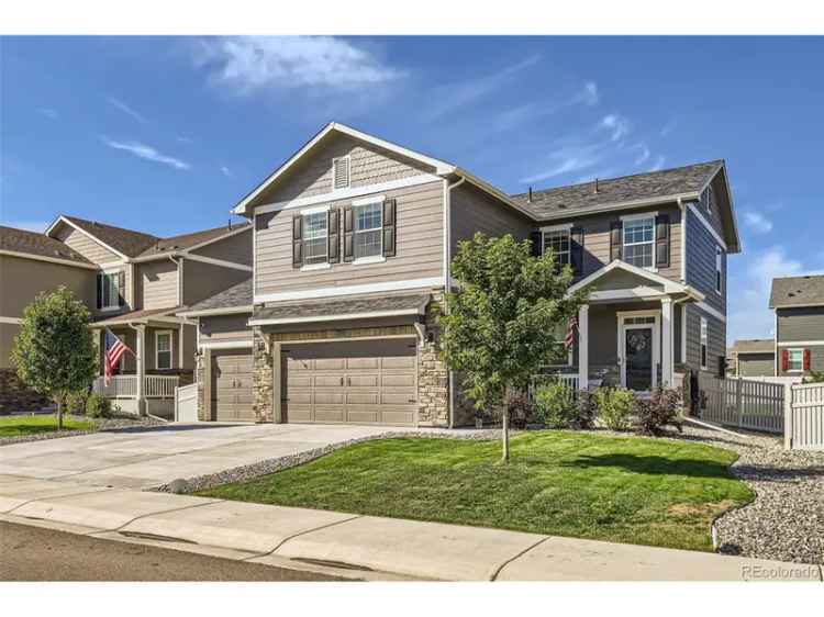 Single-family house For Sale in Firestone, Colorado