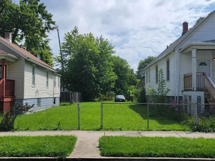 Land For Sale in 7717, South Maryland Avenue, Chicago, Illinois