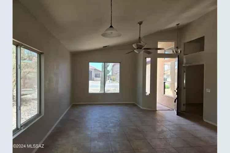 Single-family house For Sale in Tucson, Arizona