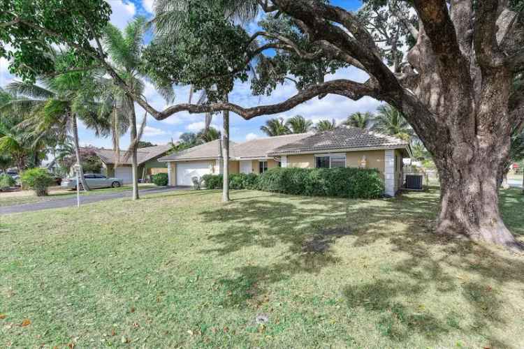 Single-family house For Sale in 2101, Park Place, Boca Raton, Florida