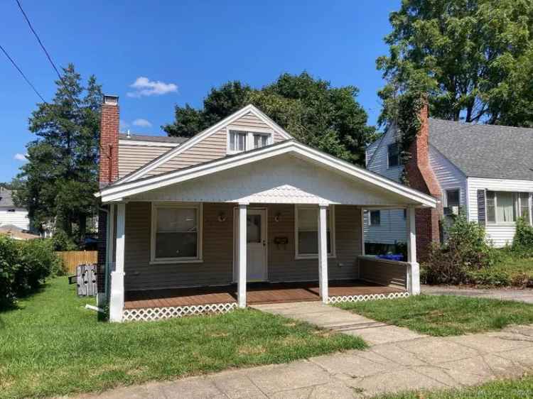 Single-family house For Sale in 160, Norland Avenue, Bridgeport, Connecticut