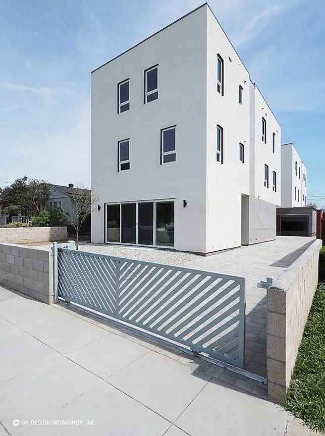 Single-family house For Sale in Los Angeles, California