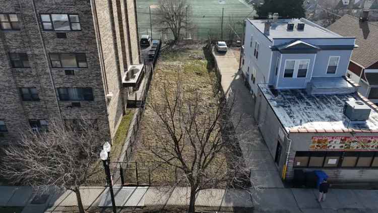 Land For Sale in 2123, West Devon Avenue, Chicago, Illinois