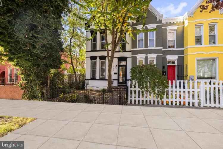 House For Sale in 1002, 9th Street Northeast, Washington, District of Columbia