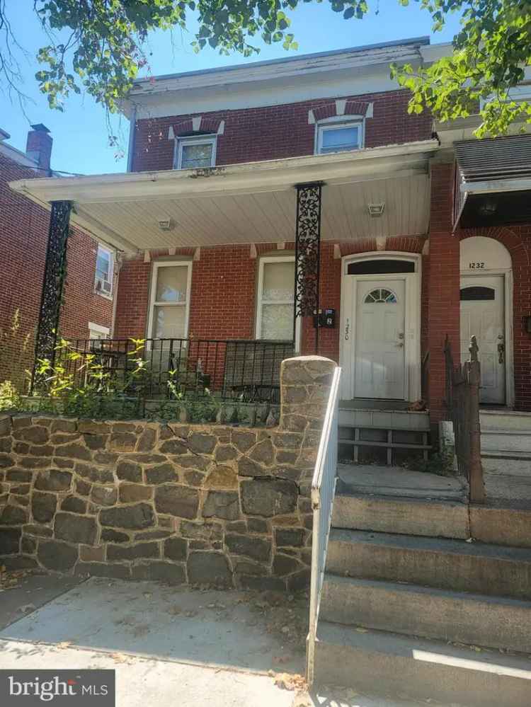 Multi-family house For Sale in 1230, Linden Street, Wilmington, Delaware