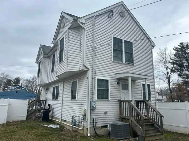 3 Bed 1.5 Bath House Near TCNJ Rider