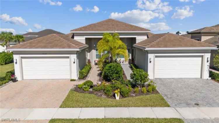 Single-family house For Sale in Bonita Springs, Florida