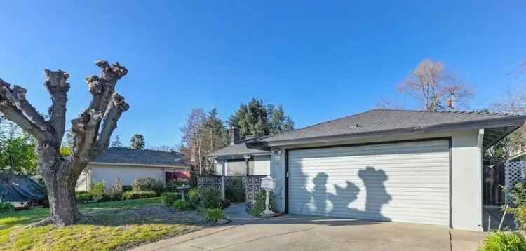 Single-family house For Sale in 641, Southgate Road, Sacramento, California