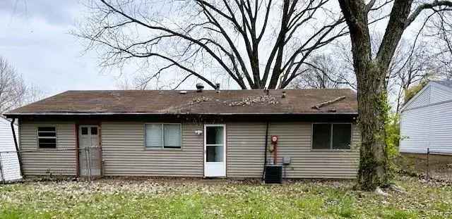 Single-family house For Sale in 104, Rosette Drive, Belleville, Illinois