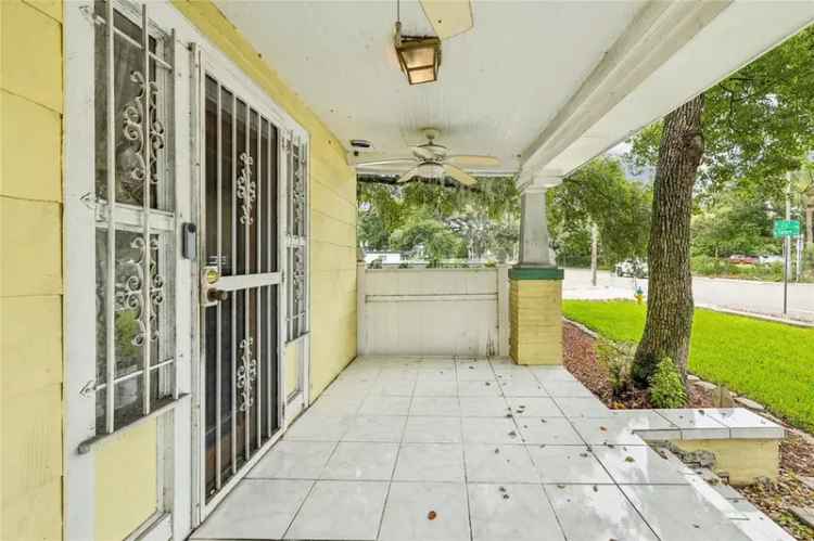 Single-family house For Sale in 3210, North Tampa Street, Tampa, Florida