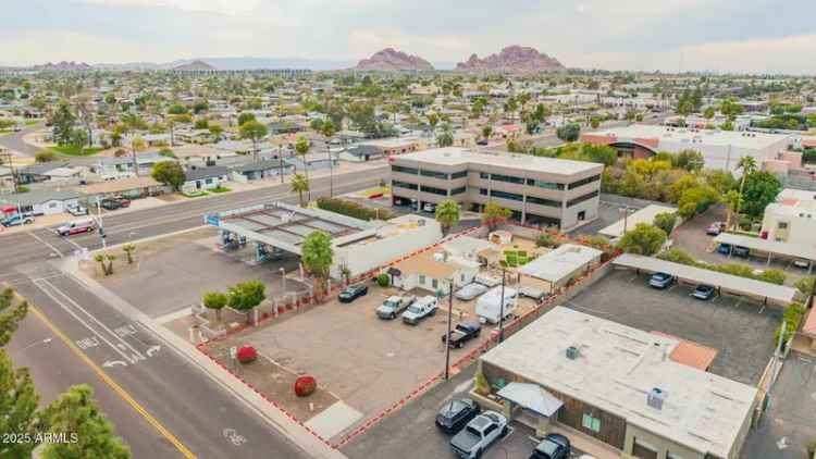 Multi-family house For Sale in 2916, North 70th Street, Scottsdale, Arizona