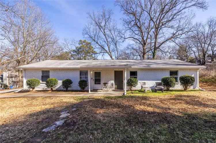 Single-family house For Sale in 2698, George Street Northwest, Atlanta, Georgia