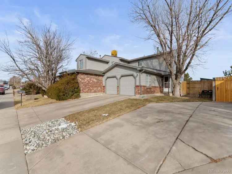 House For Sale in 12524, Forest Drive, Thornton, Colorado