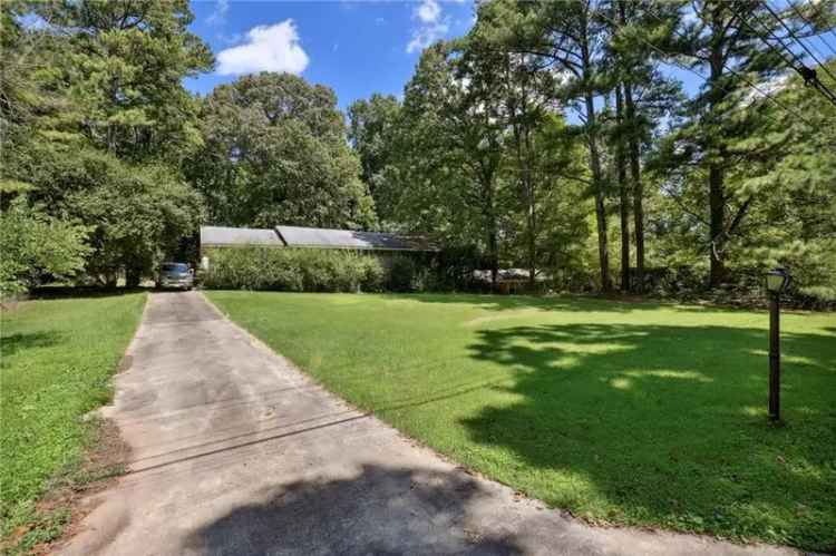 Single-family house For Sale in Atlanta, Georgia