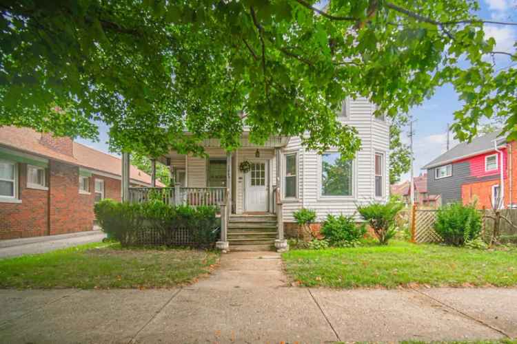 Multi-family house For Sale in 1009, Indiana Avenue, La Porte, Indiana