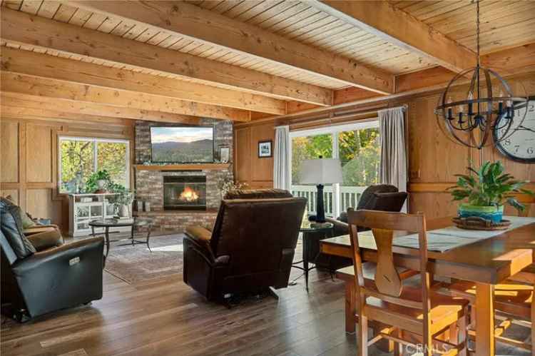 Single-family house For Sale in Lake Arrowhead, California