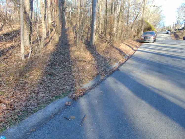 Land For Sale in 114, Creekside Drive, Florence, Alabama